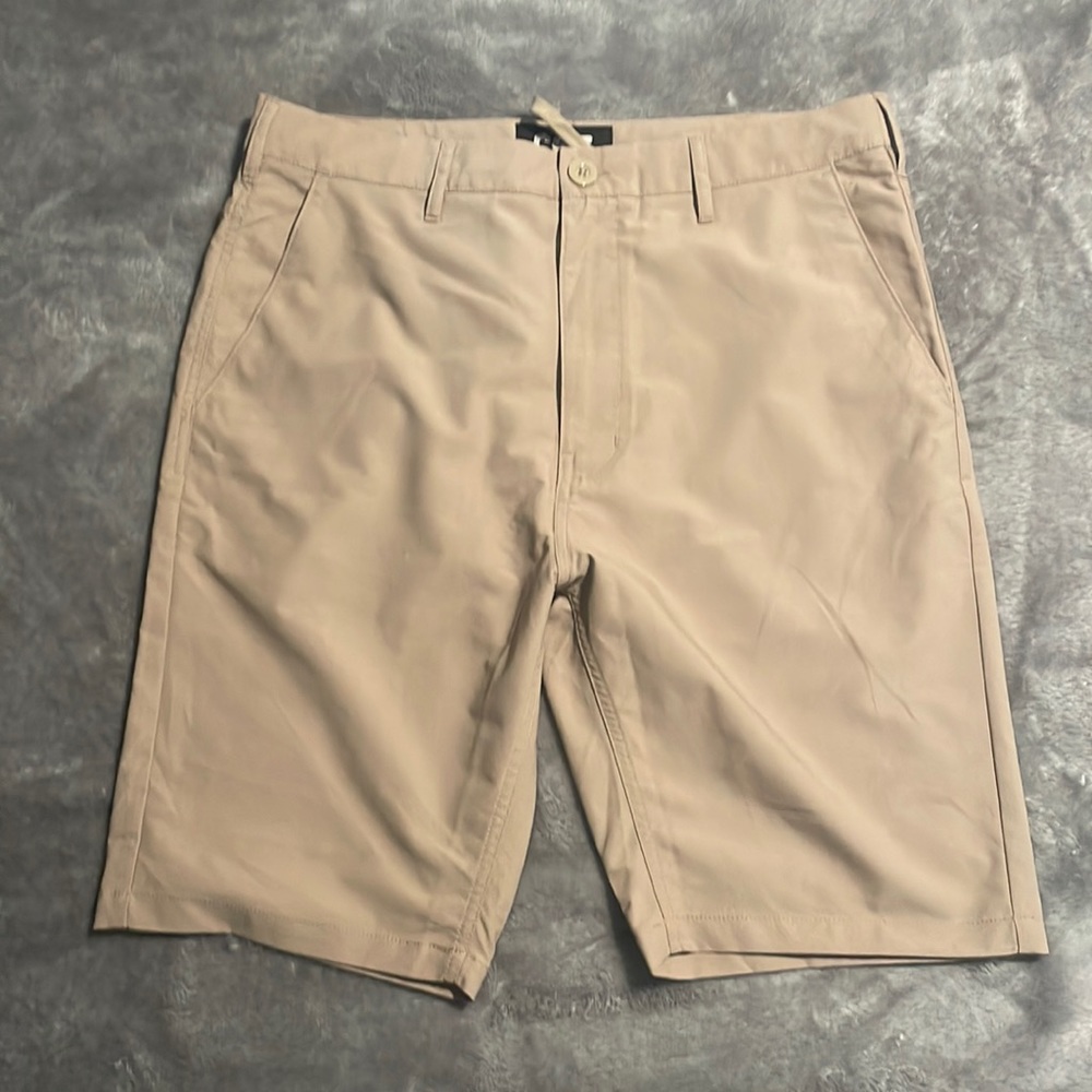 Mens kaki casual shorts
